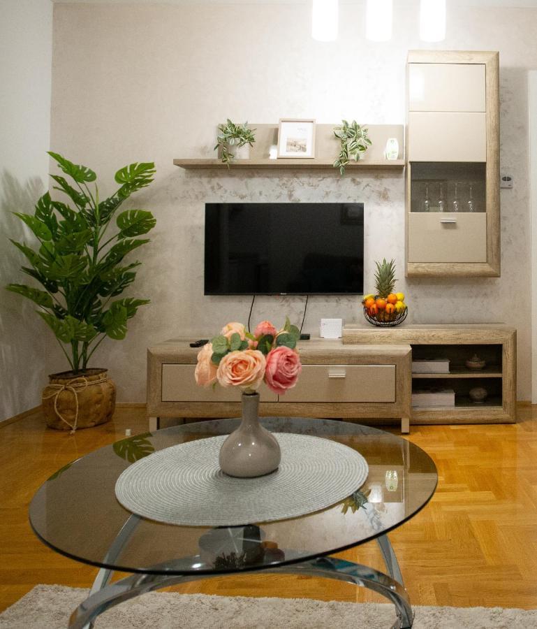 Apartman Sunset Сремська Митровиця Екстер'єр фото